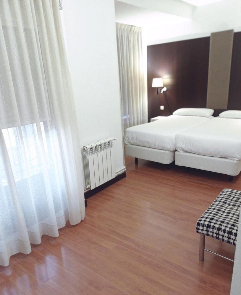 Hotel Delta Tudela Εξωτερικό φωτογραφία