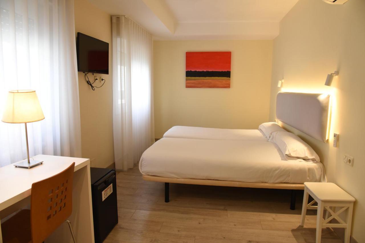 Hotel Delta Tudela Εξωτερικό φωτογραφία