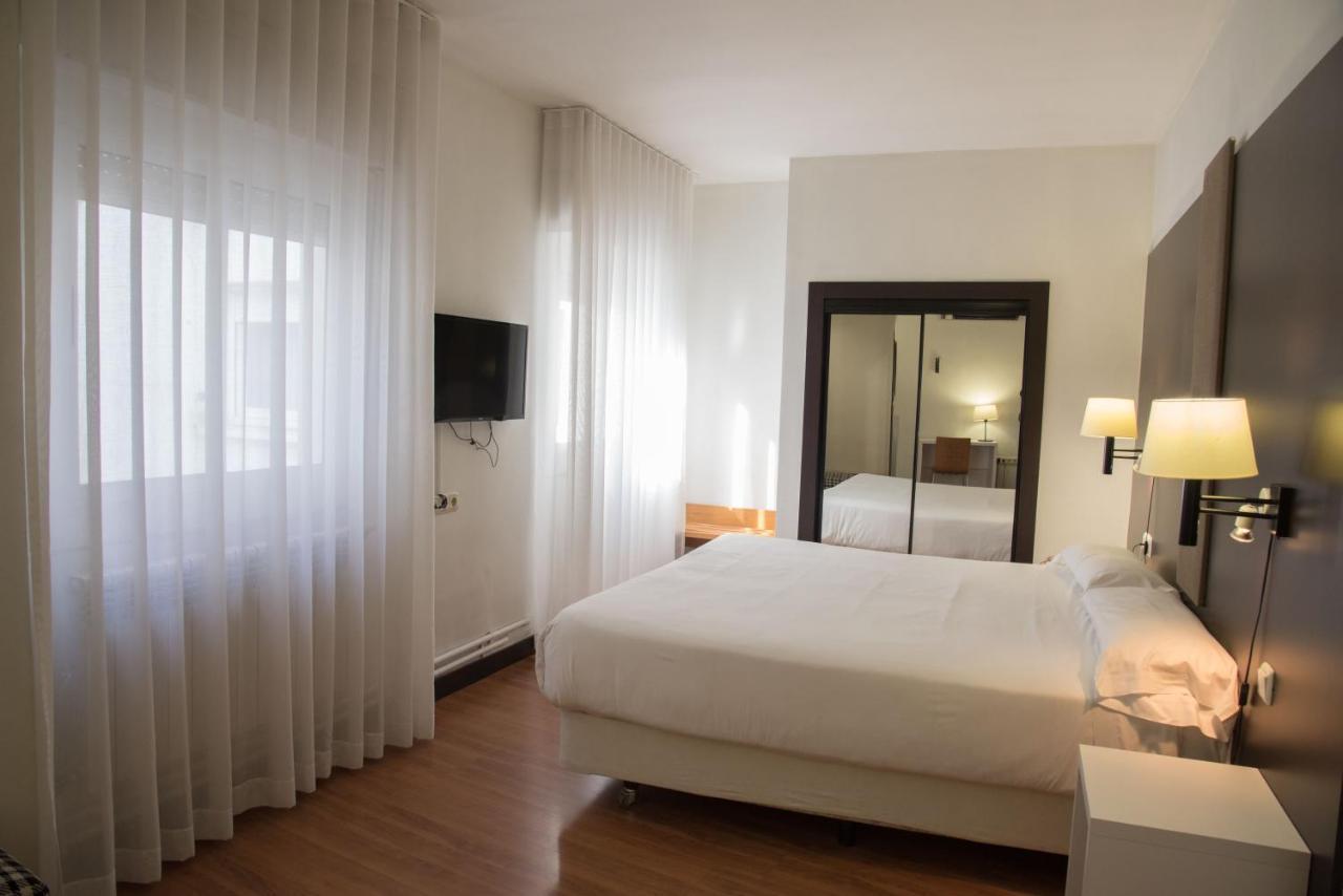 Hotel Delta Tudela Εξωτερικό φωτογραφία